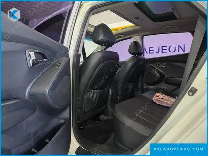HYUNDAI TUCSON DIESEL 2WD LX20