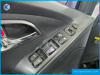 HYUNDAI TUCSON DIESEL 2WD LX20