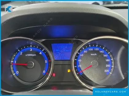 HYUNDAI TUCSON DIESEL 2WD LX20