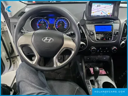 HYUNDAI TUCSON DIESEL 2WD LX20