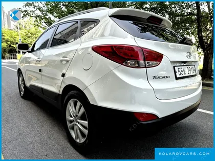 HYUNDAI TUCSON DIESEL 2WD LX20