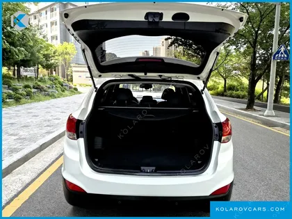 HYUNDAI TUCSON DIESEL 2WD LX20