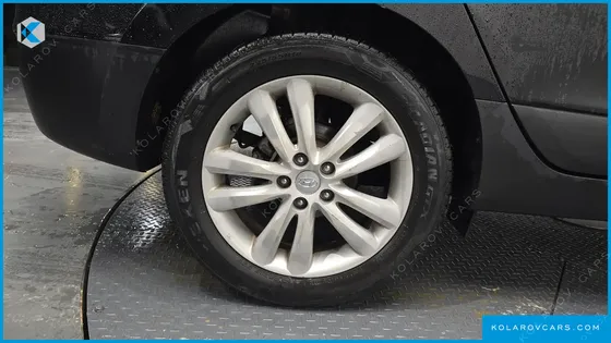 HYUNDAI TUCSON DIESEL 2WD LX20