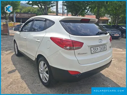 HYUNDAI TUCSON DIESEL 2WD LX20