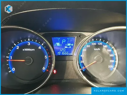HYUNDAI TUCSON DIESEL 2WD LX20