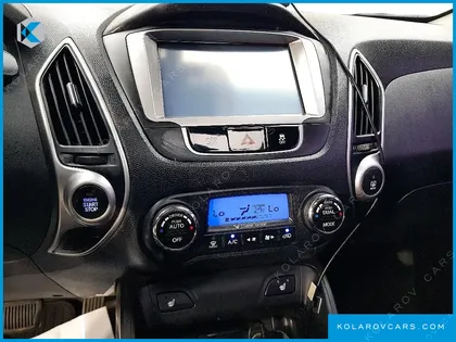 HYUNDAI TUCSON DIESEL 2WD LX20