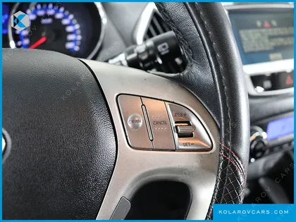 HYUNDAI TUCSON DIESEL 2WD LX20
