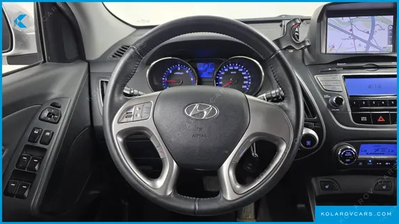 HYUNDAI TUCSON DIESEL 2WD LX20