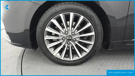 KIA K7 3.0 LPI PRESTIGE (RENTAL CAR)