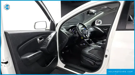 HYUNDAI TUCSON DIESEL 2WD LX20
