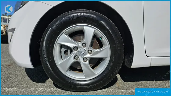 HYUNDAI ELANTRA (AVANTE) M16 GDI SMART