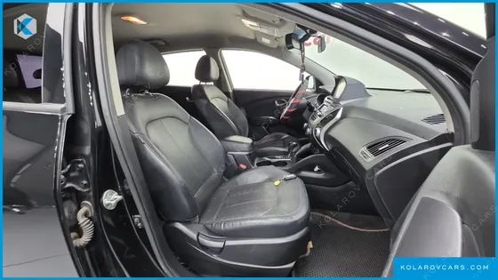 HYUNDAI TUCSON DIESEL 2WD LX20