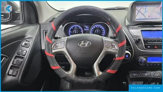 HYUNDAI TUCSON DIESEL 2WD LX20