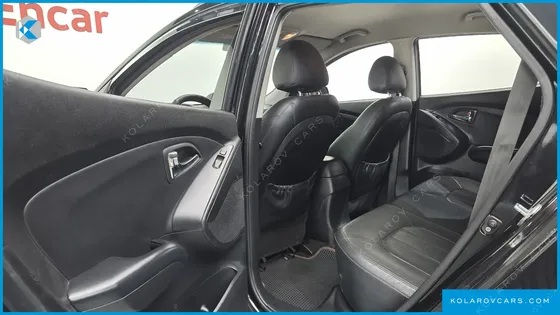HYUNDAI TUCSON DIESEL 2WD LX20