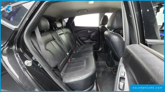 HYUNDAI TUCSON DIESEL 2WD LX20