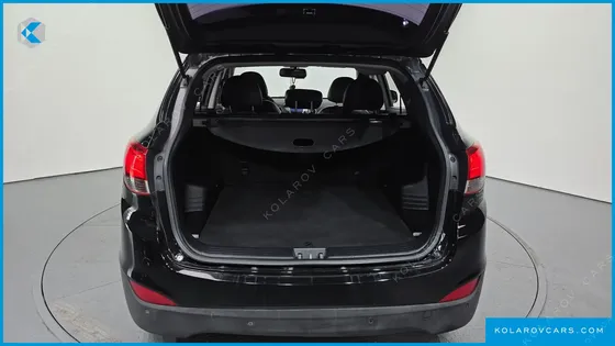 HYUNDAI TUCSON DIESEL 2WD LX20