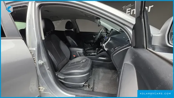 HYUNDAI TUCSON DIESEL 2WD LX20