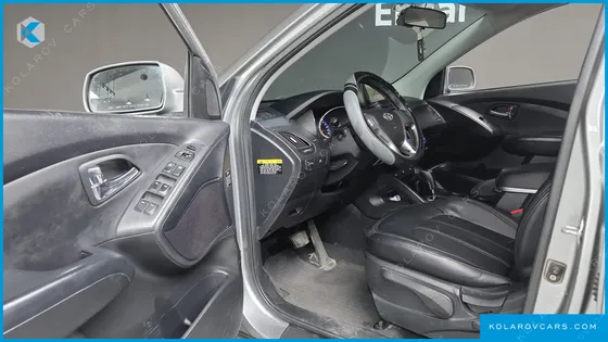 HYUNDAI TUCSON DIESEL 2WD LX20