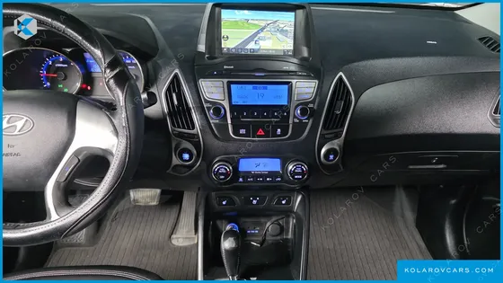 HYUNDAI TUCSON DIESEL 2WD LX20