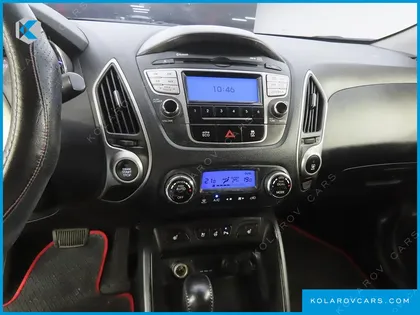 HYUNDAI TUCSON DIESEL 4WD LX20