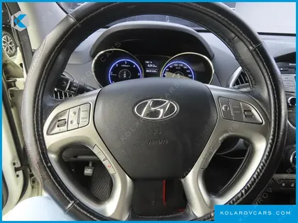 HYUNDAI TUCSON DIESEL 4WD LX20