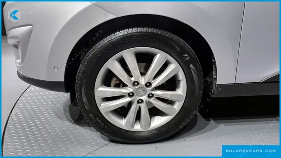 HYUNDAI TUCSON DIESEL 2WD LX20
