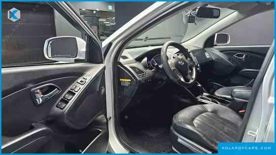 HYUNDAI TUCSON DIESEL 2WD LX20
