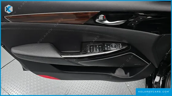 KIA K7 3.0 LPI PRESTIGE (RENTAL CAR)