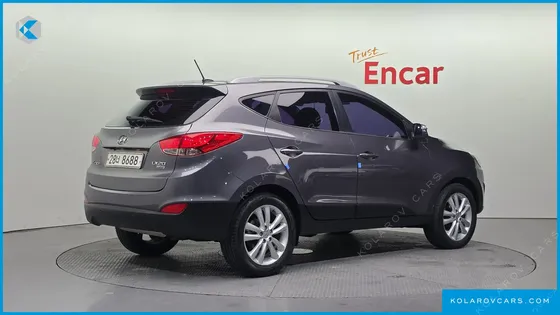 HYUNDAI TUCSON DIESEL 2WD LX20