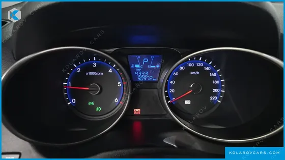 HYUNDAI TUCSON DIESEL 2WD LX20