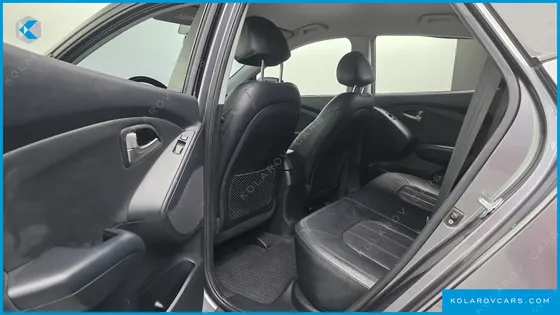 HYUNDAI TUCSON DIESEL 2WD LX20