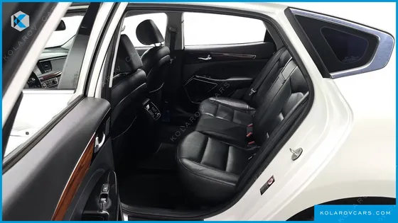 KIA K7 3.0 LPI LUXURY (RENTAL CAR)