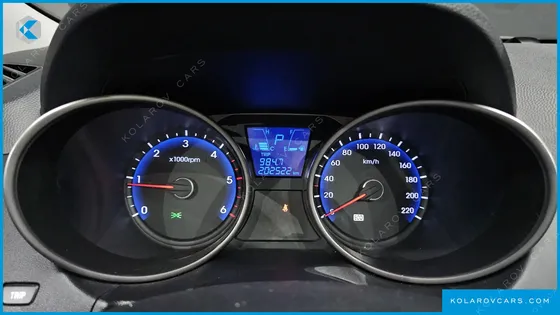 HYUNDAI TUCSON DIESEL 2WD LX20