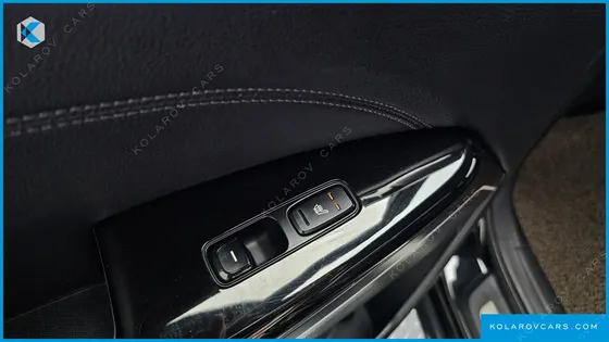KIA K7 3.0 LPI LUXURY (RENTAL CAR)