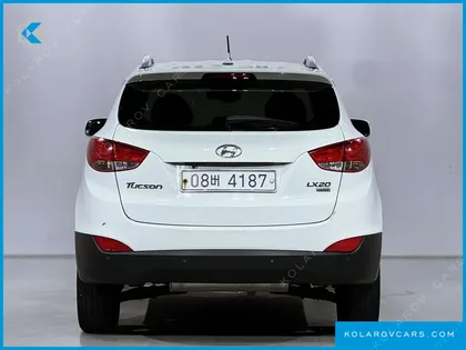 HYUNDAI TUCSON DIESEL 2WD LX20