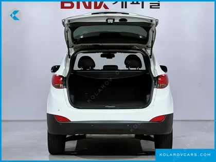 HYUNDAI TUCSON DIESEL 2WD LX20