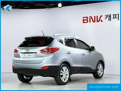 HYUNDAI TUCSON DIESEL 2WD LX20