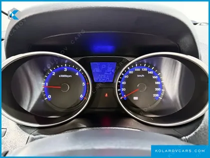 HYUNDAI TUCSON DIESEL 2WD LX20
