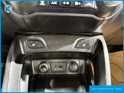 HYUNDAI TUCSON DIESEL 2WD LX20