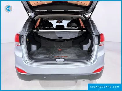 HYUNDAI TUCSON DIESEL 2WD LX20