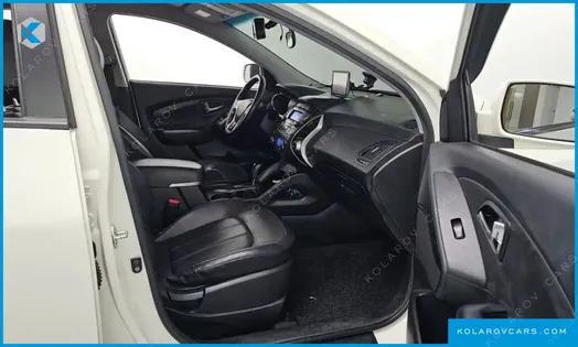 HYUNDAI TUCSON DIESEL 2WD LX20