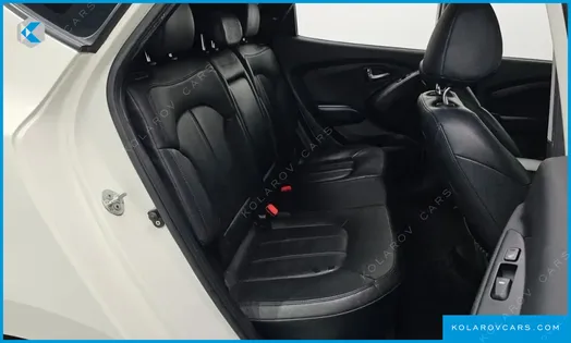 HYUNDAI TUCSON DIESEL 2WD LX20