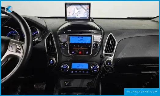 HYUNDAI TUCSON DIESEL 2WD LX20