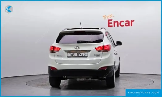HYUNDAI TUCSON DIESEL 2WD LX20
