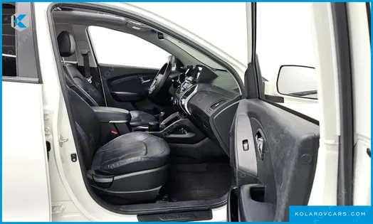 HYUNDAI TUCSON DIESEL 2WD LX20