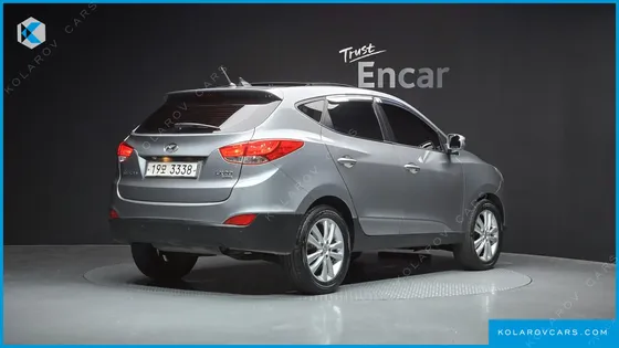 HYUNDAI TUCSON DIESEL 2WD LX20