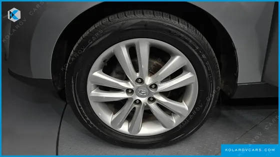 HYUNDAI TUCSON DIESEL 2WD LX20