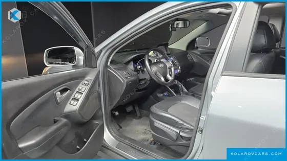 HYUNDAI TUCSON DIESEL 2WD LX20