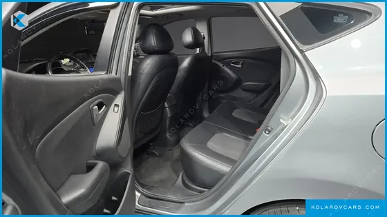HYUNDAI TUCSON DIESEL 2WD LX20