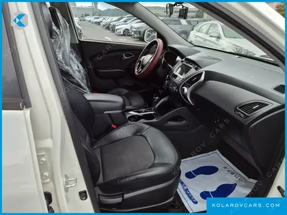 HYUNDAI TUCSON DIESEL 2WD LX20